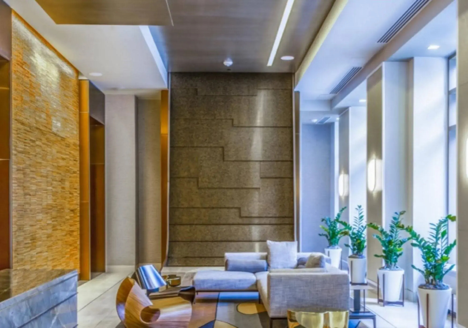 Global Luxury Suites at Newport