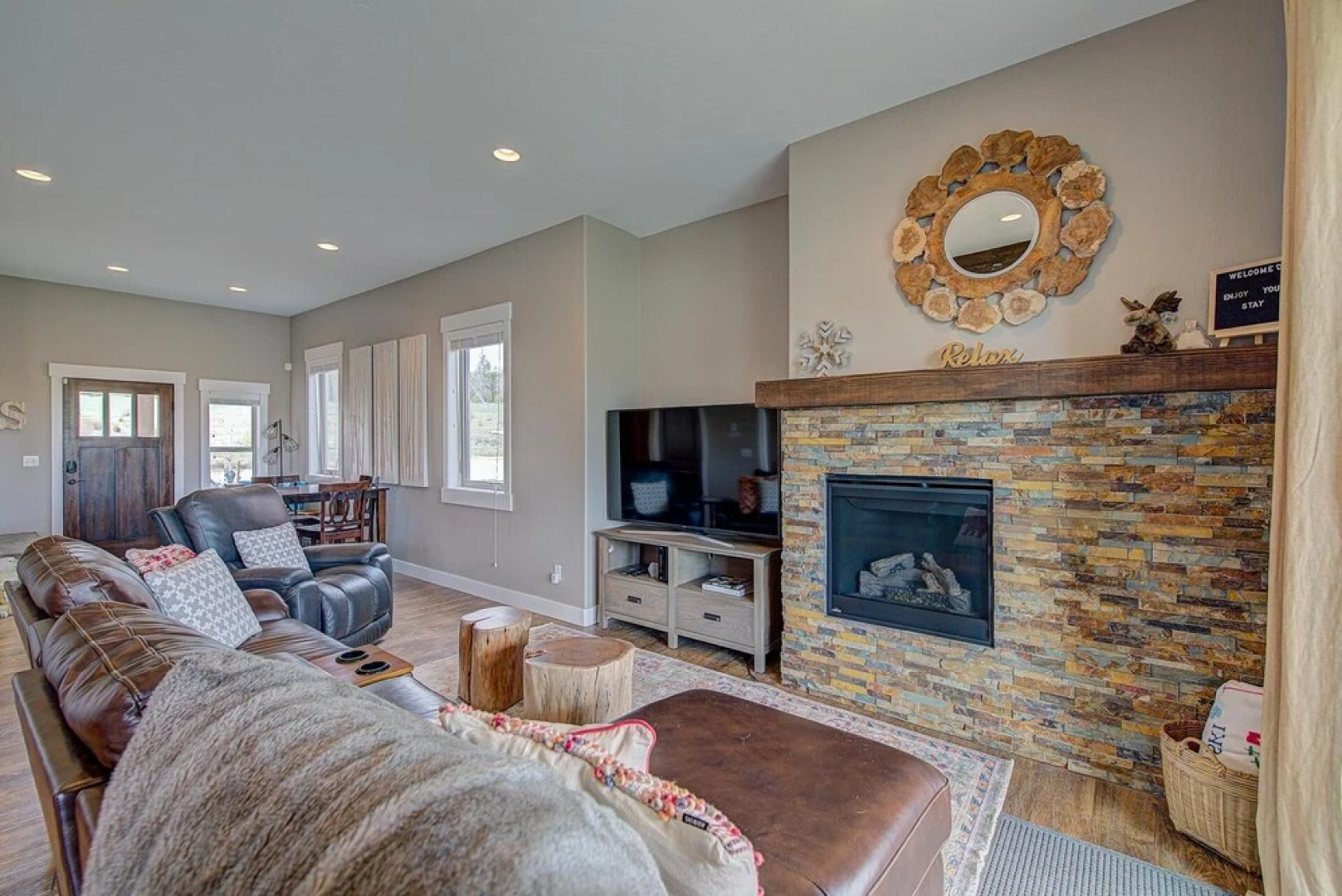 Mountain Getaway Stunning Views HOT TUB