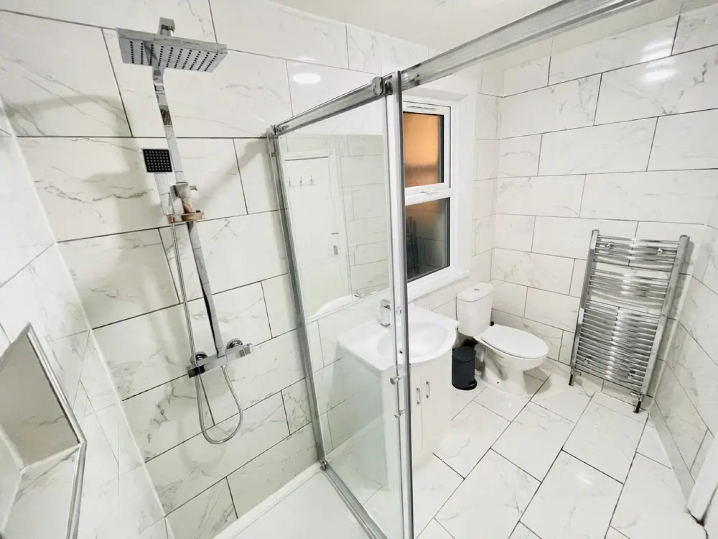 Leytonstone House - Sleepylodge