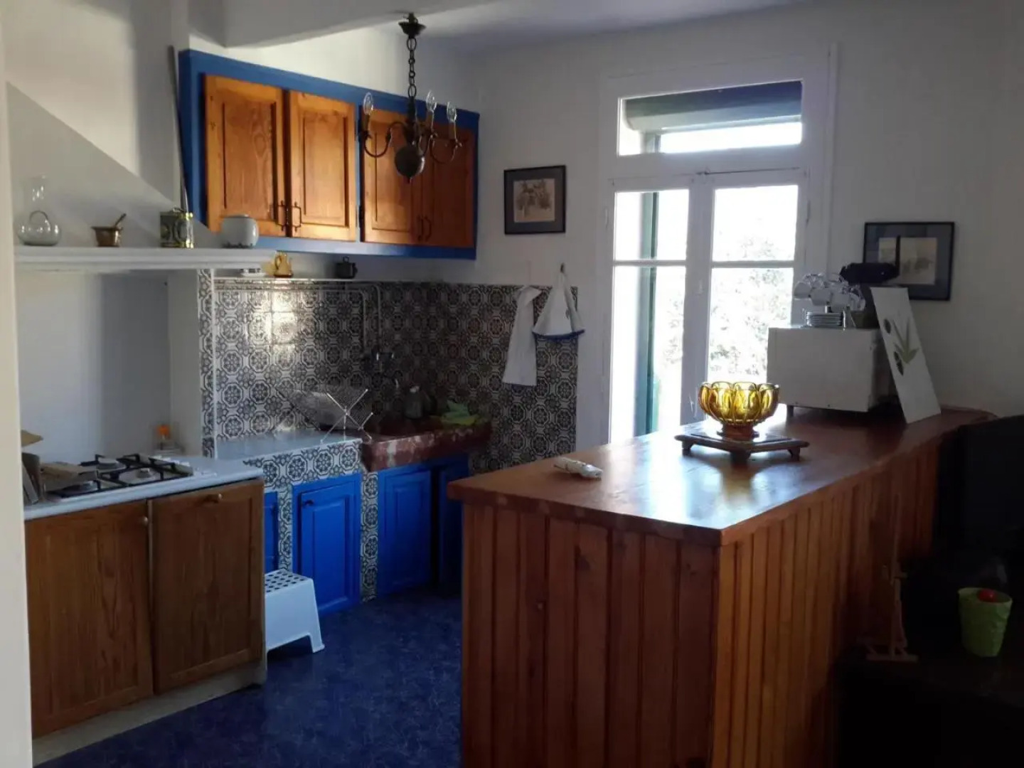 Rue sebastien spacious apartment close beach