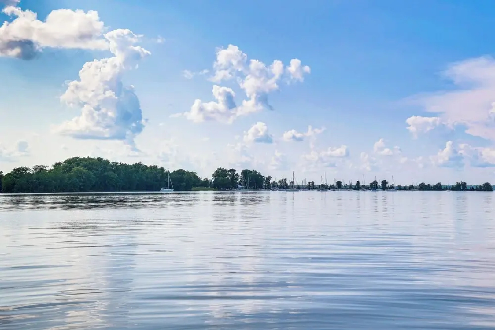 Waterfront North Hero Home w/ Screened Porch