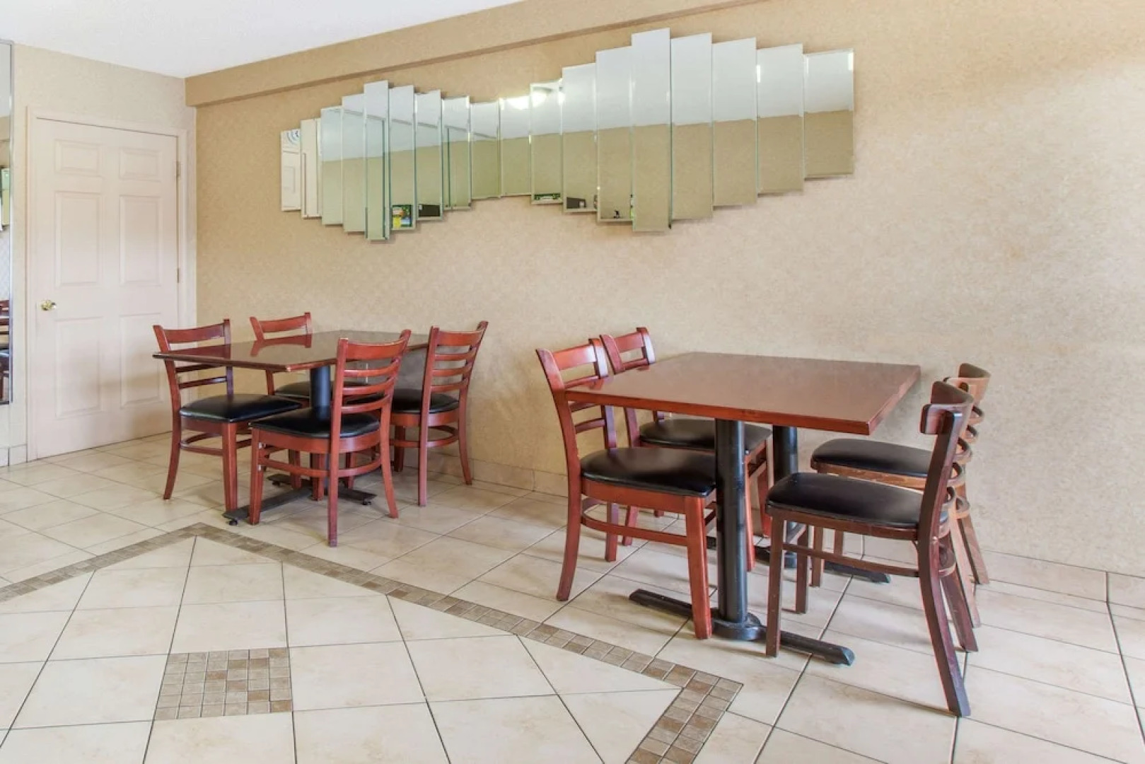 Knights Inn South Amboy/Garden State Parkway South, Exit 125