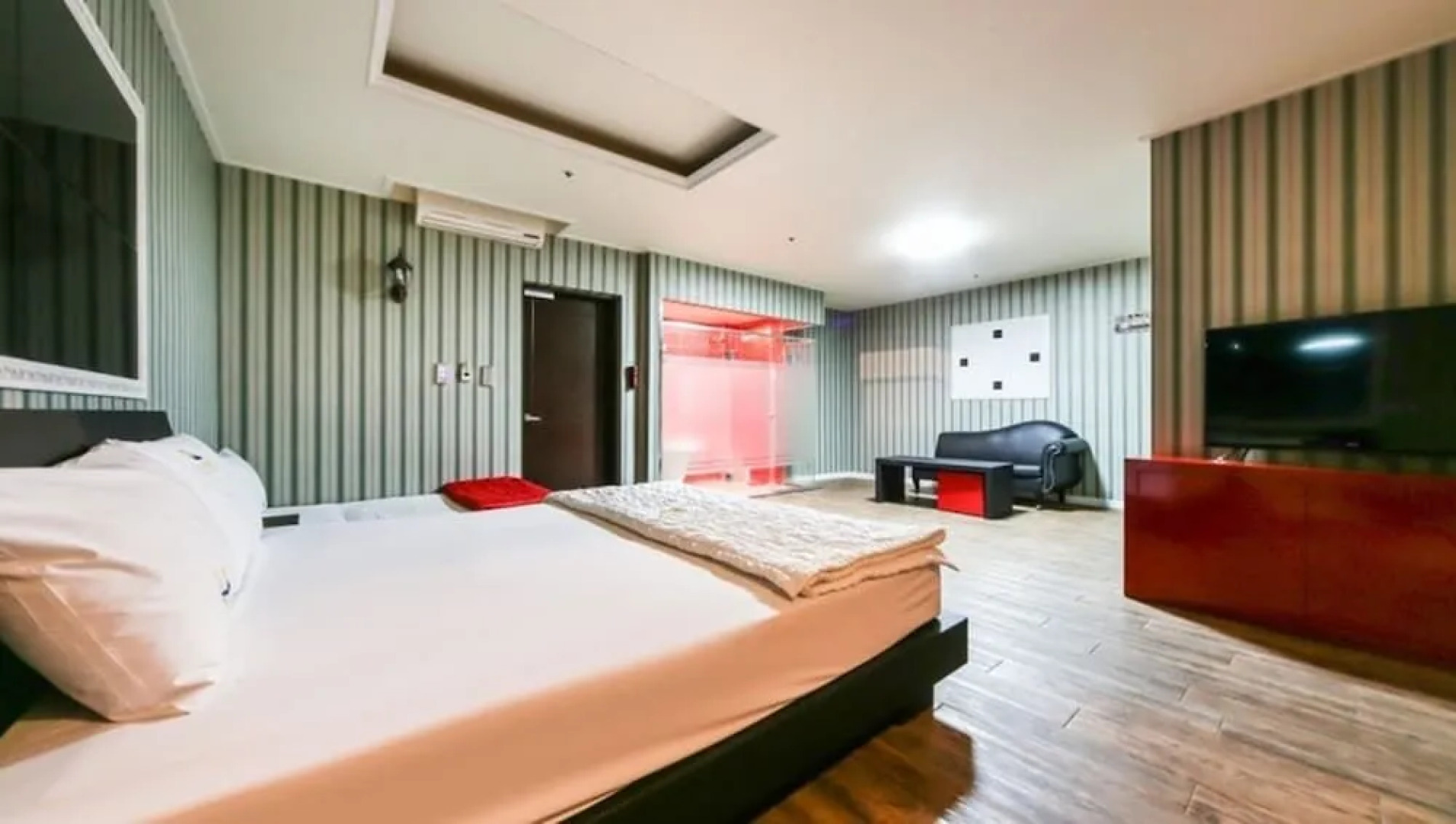 In the Business Hotel