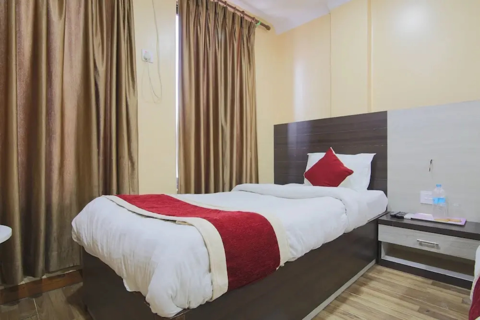 OYO 357 Hotel Atithi