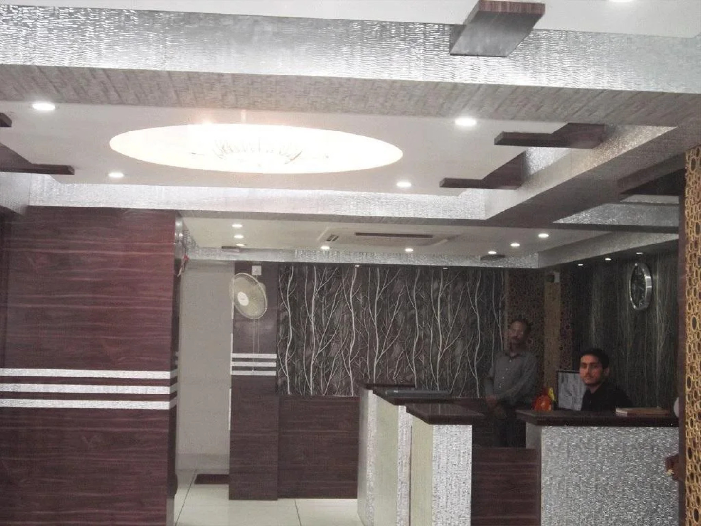 Hotel Vinayak International