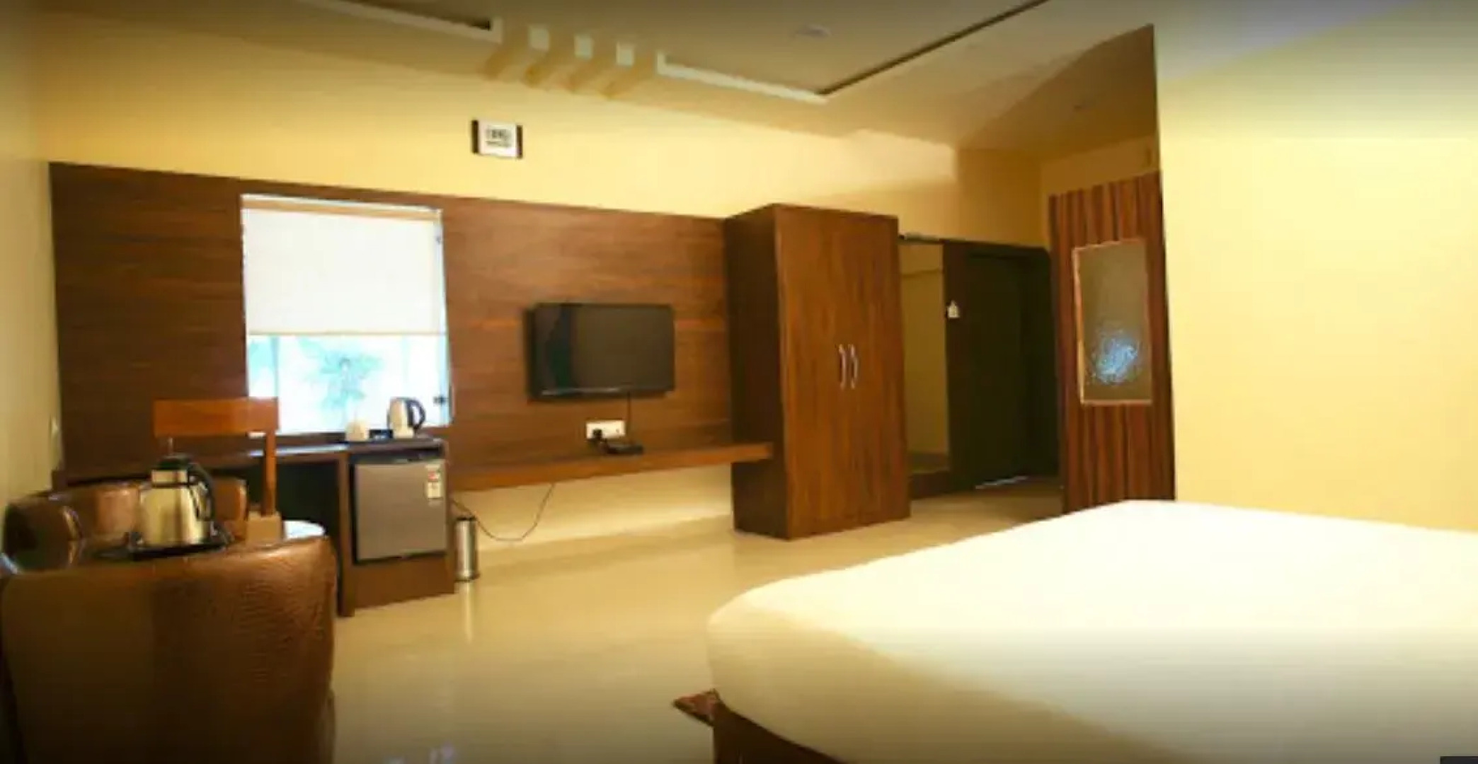 Hotel Saroj Sagar - Sagar