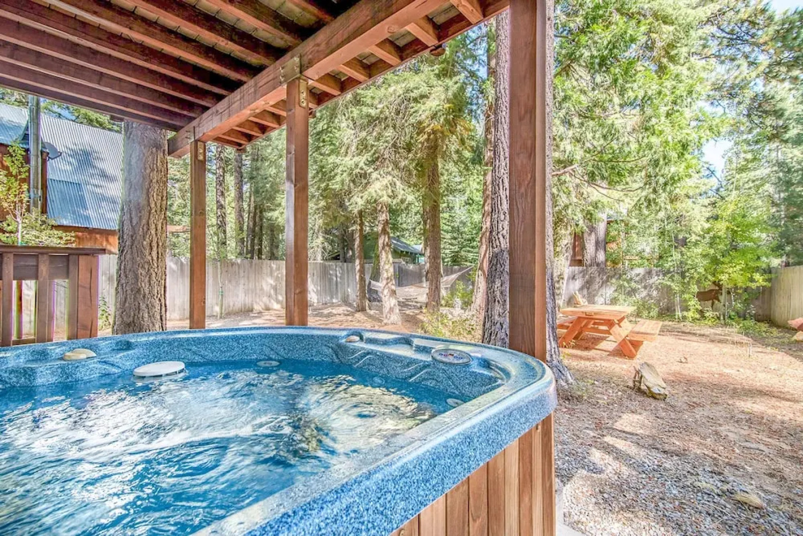 Sugar Pine Haus with Hot Tub by RedAwning