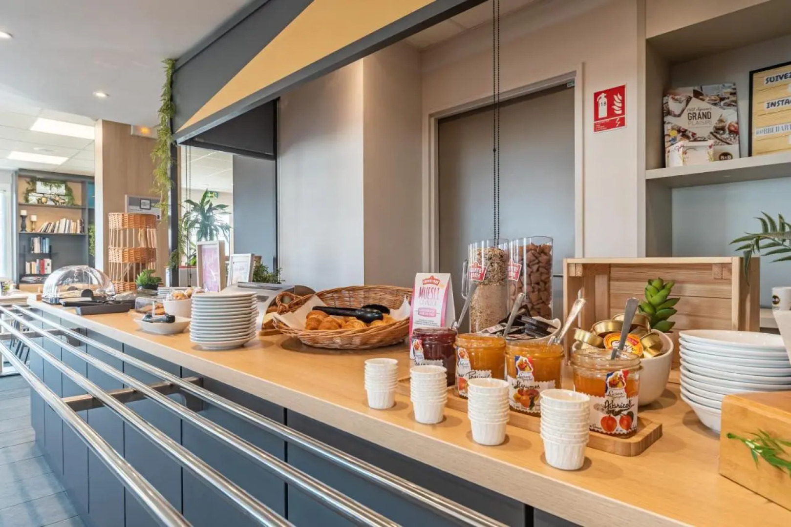 B&B HOTEL CHARTRES Océane