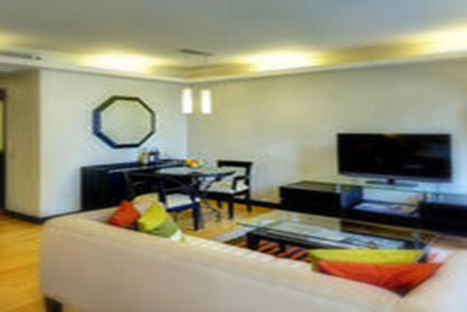 Radisson Hotel Chateau de Bangkok