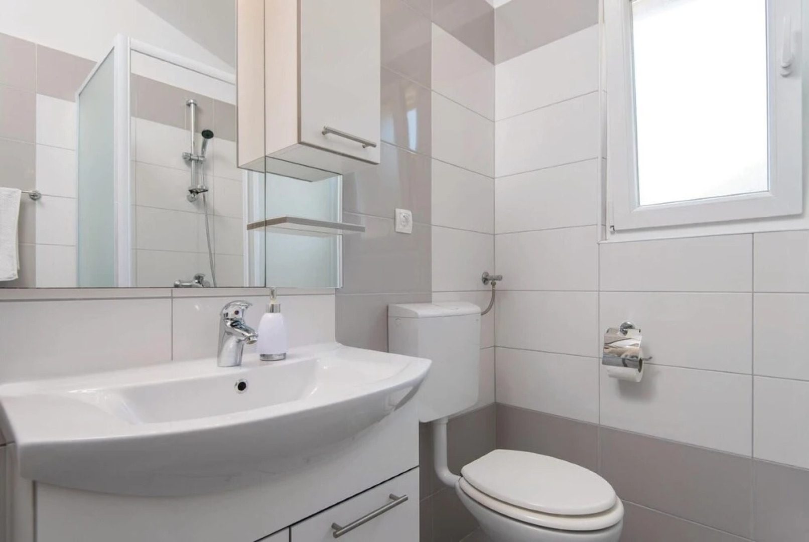 Awesome Home in Brna With 4 Bedrooms and Wifi