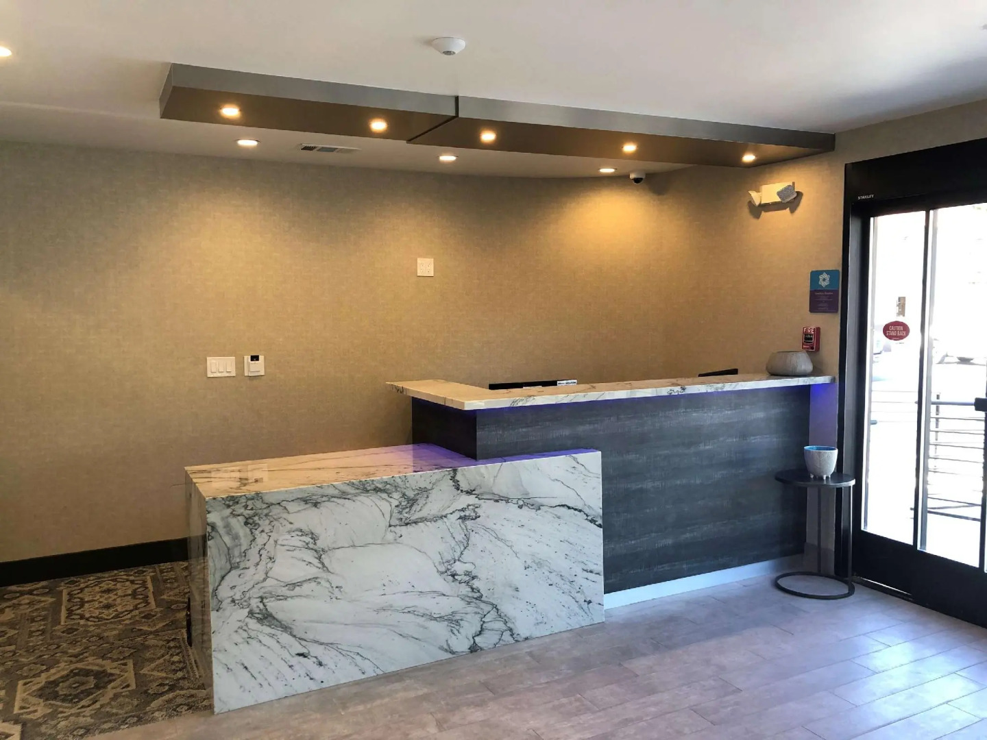 Americas Best Value Inn Golden Bear Inn