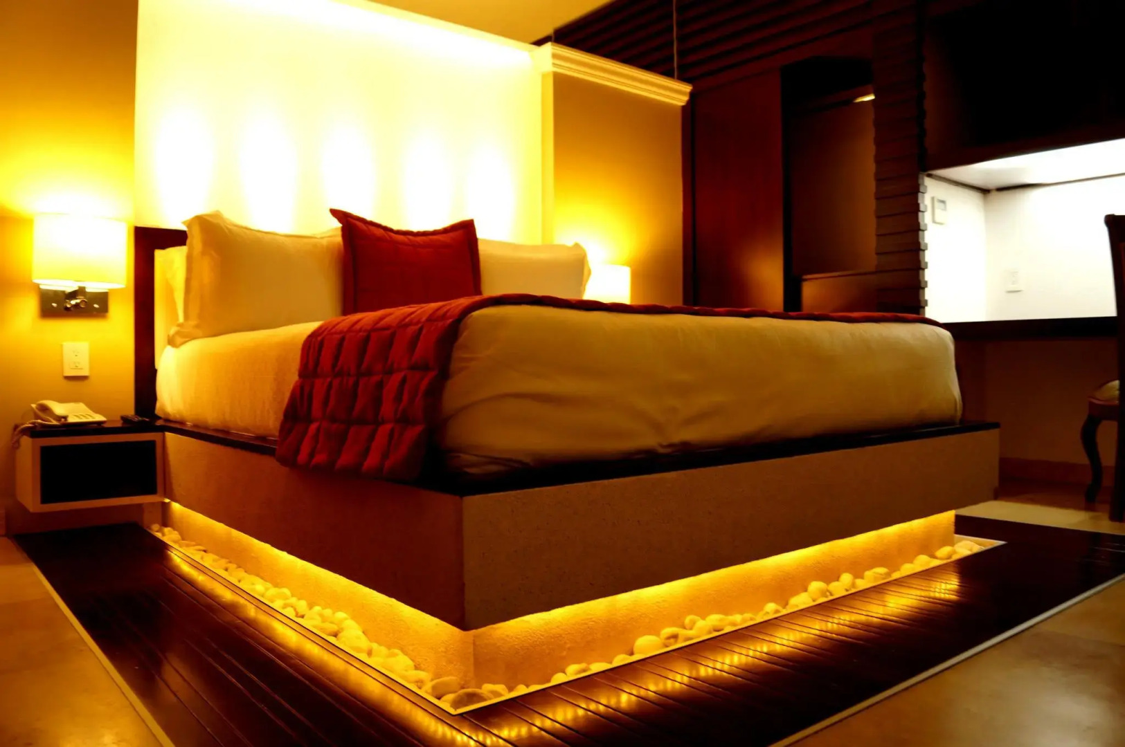 The Jonathon Boutique Hotel