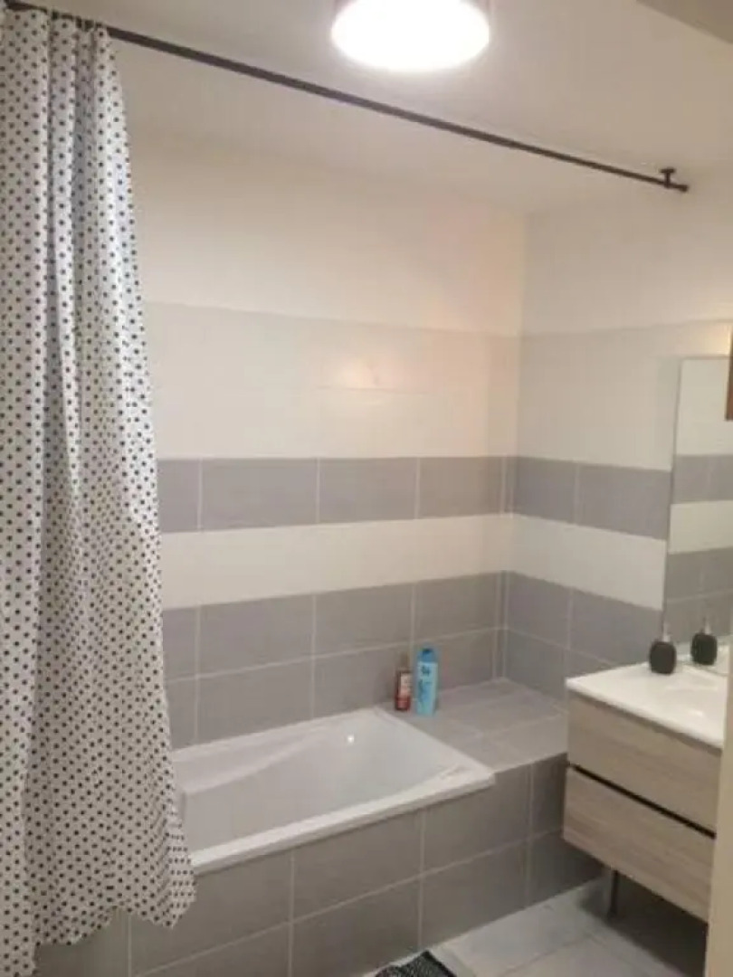 Sainté, 3étoiles terrasse proche du centreville, calme