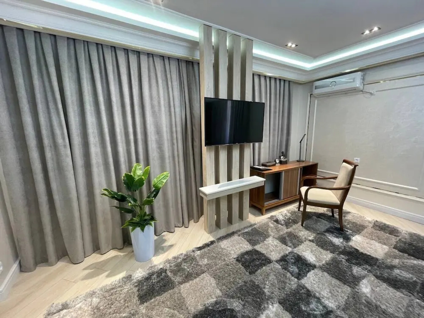 Отель Zarafshan Grand