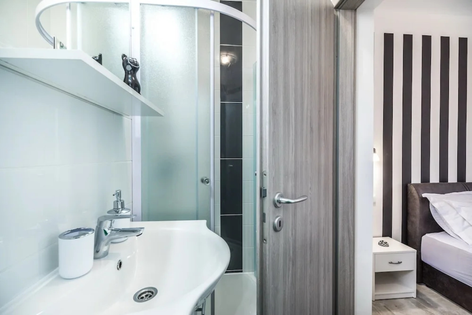 Apartments & Rooms Sunshine Home