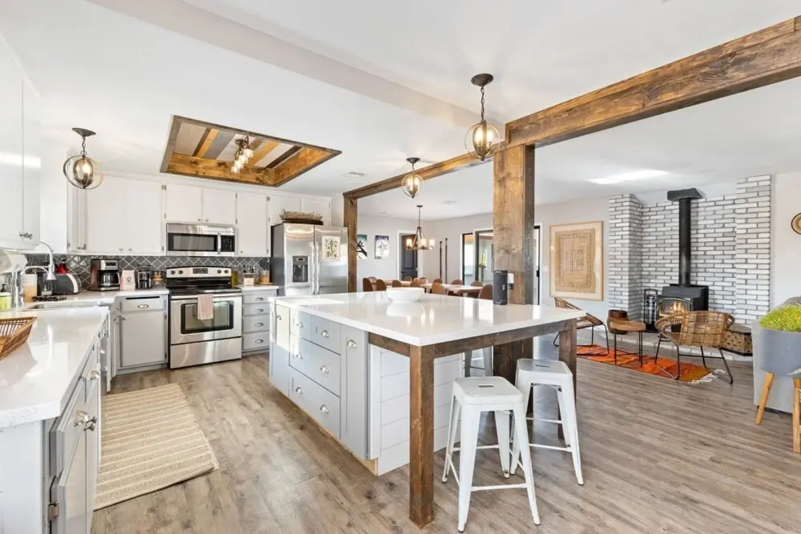 Casa Coyoacan - Pool, Hot Tub, Fire Pit & More! 5 Bedroom Home by RedAwning