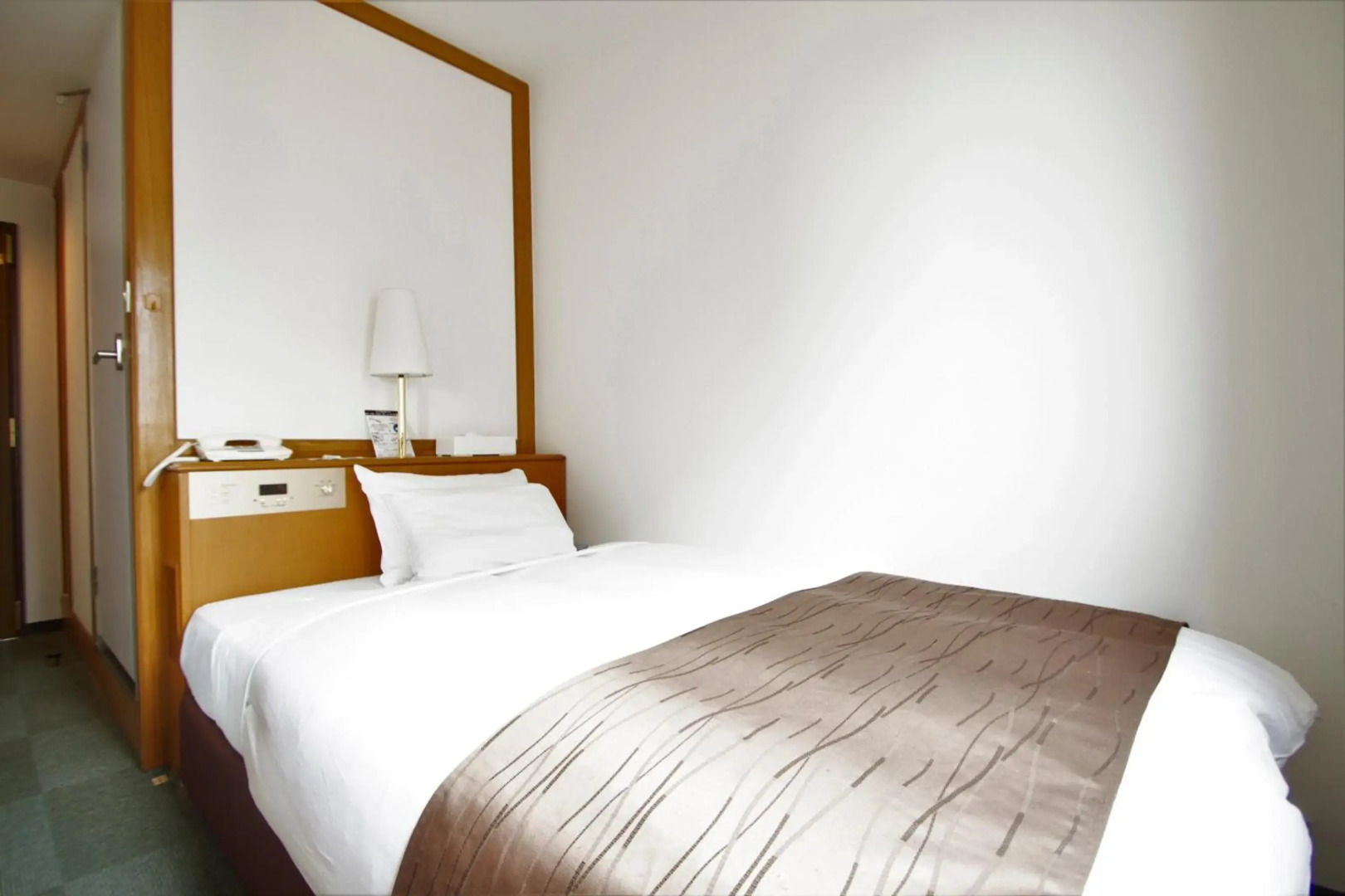 The Hours Shonan Hiratsuka