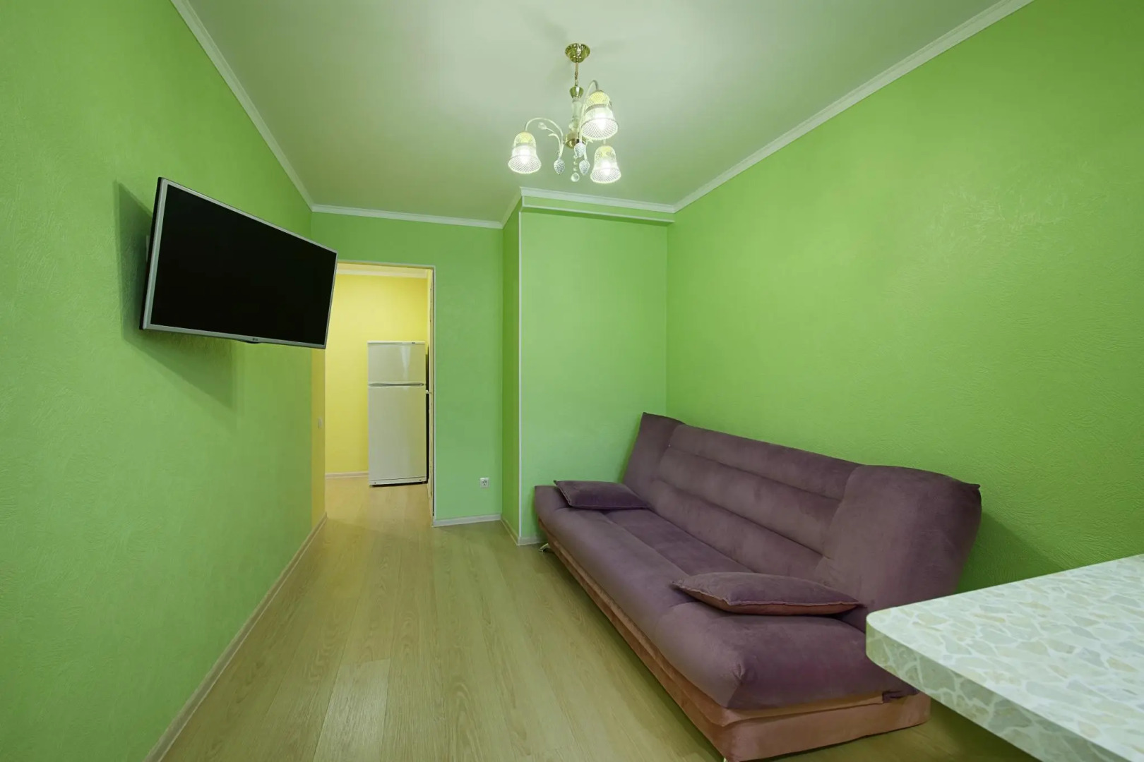 Апартаменты на улице Крайнего 4