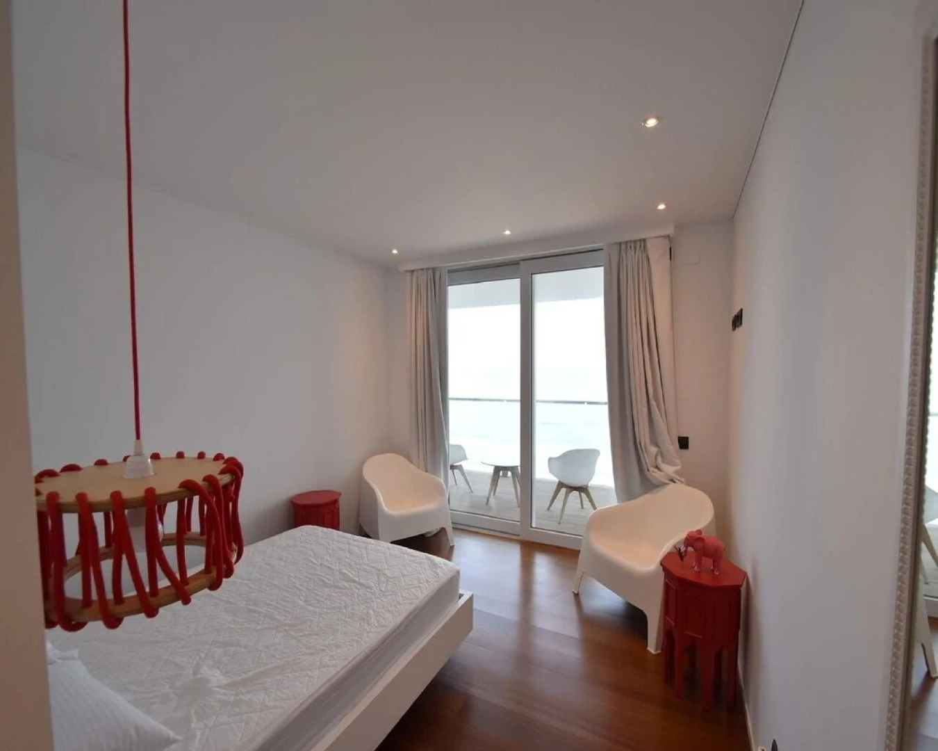 Gaudí Vilanova Hlclub House Hutb-038675