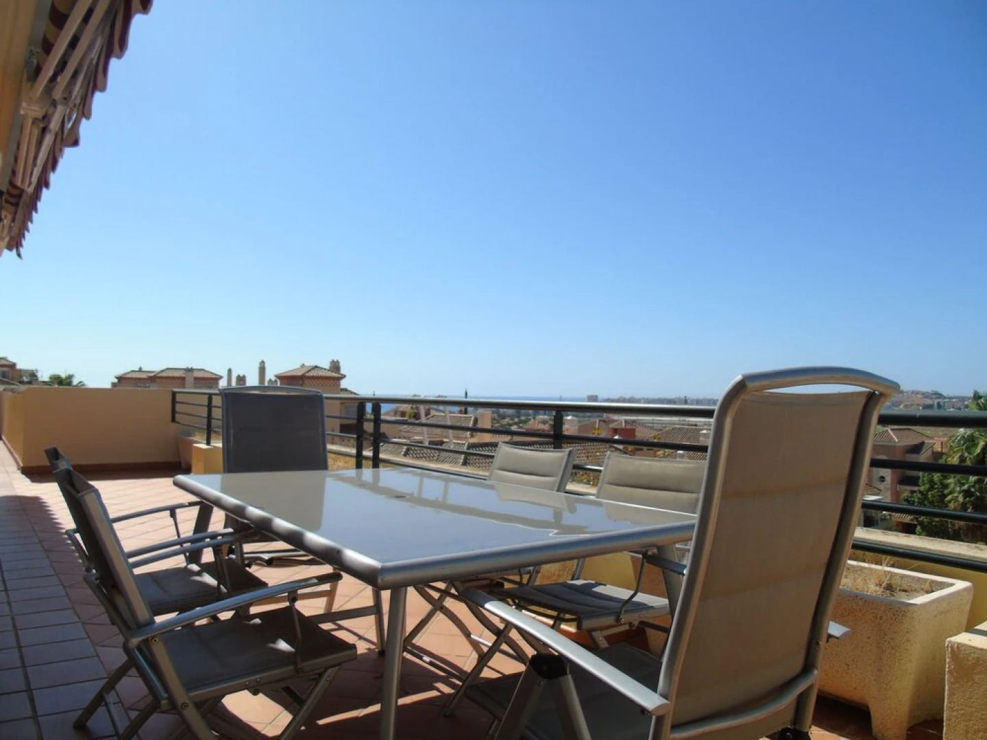 A&N Baviera Luxury - Three Bedroom Apartment, Sleeps 6