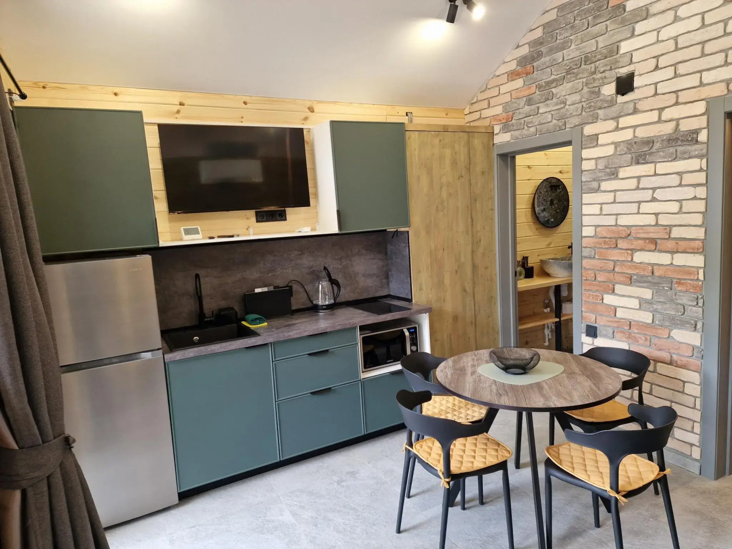 Gedeon House (Гедеон Хаус)