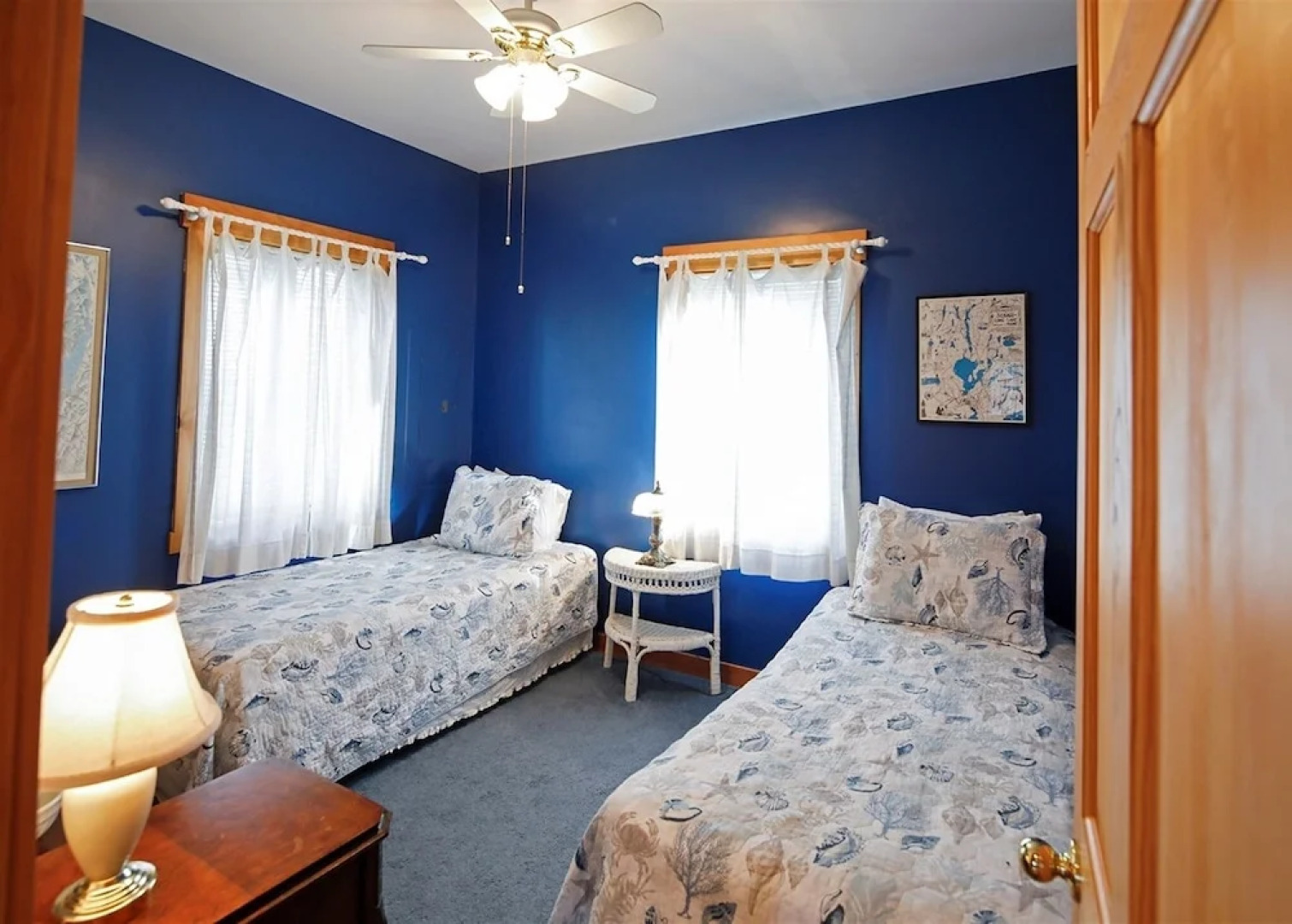 Cozy Cove Cottage Limit 6 3 Bedroom Cottage by RedAwning