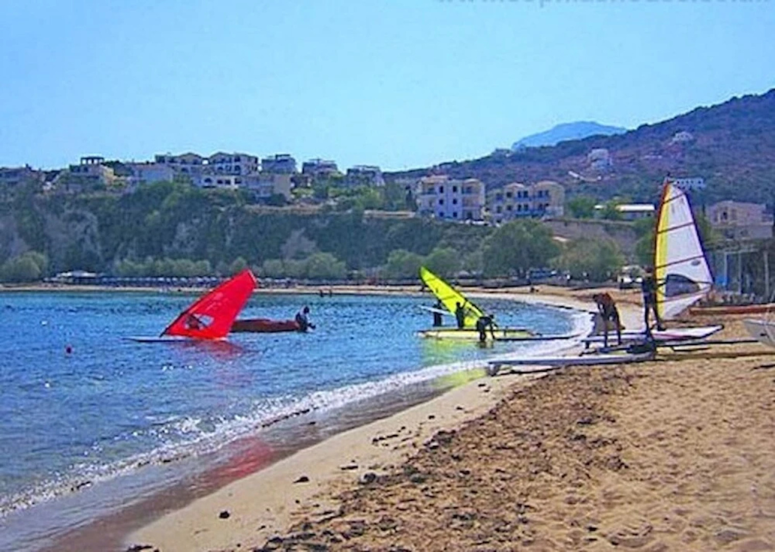 Dream 1 -traditional House With Pool To Share