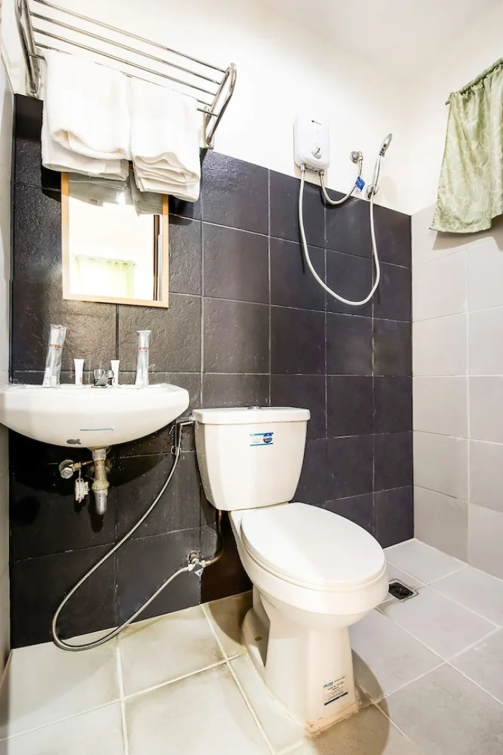 OYO 494 Modern Peak Suites and Resorts