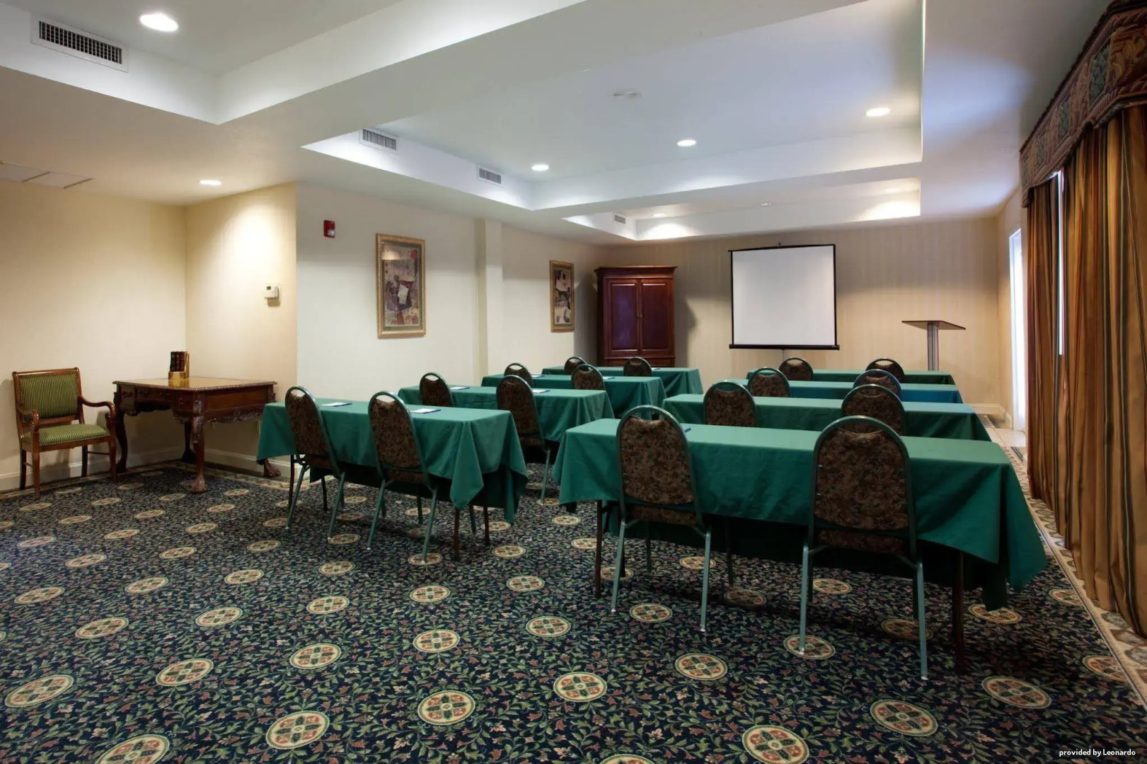 Best Western Plus Executive Hotel & Suites