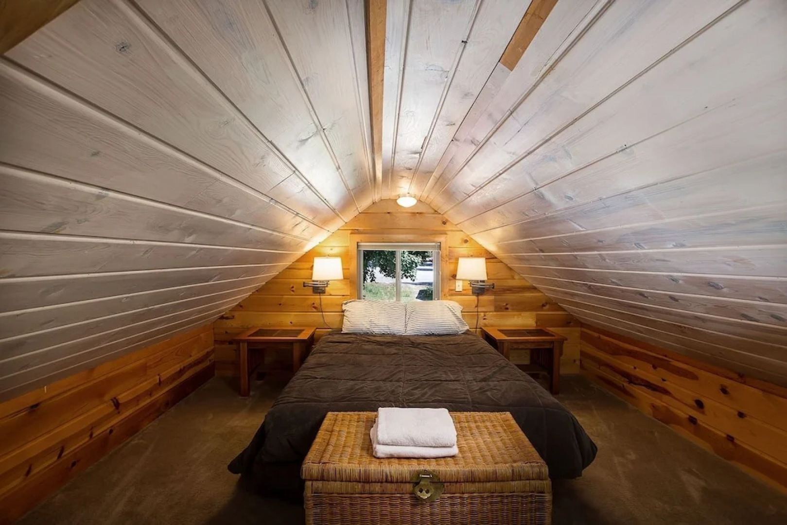 Journey's End On Fish Lake 2 Bedroom Home by NW Comfy Cabins by RedAwning