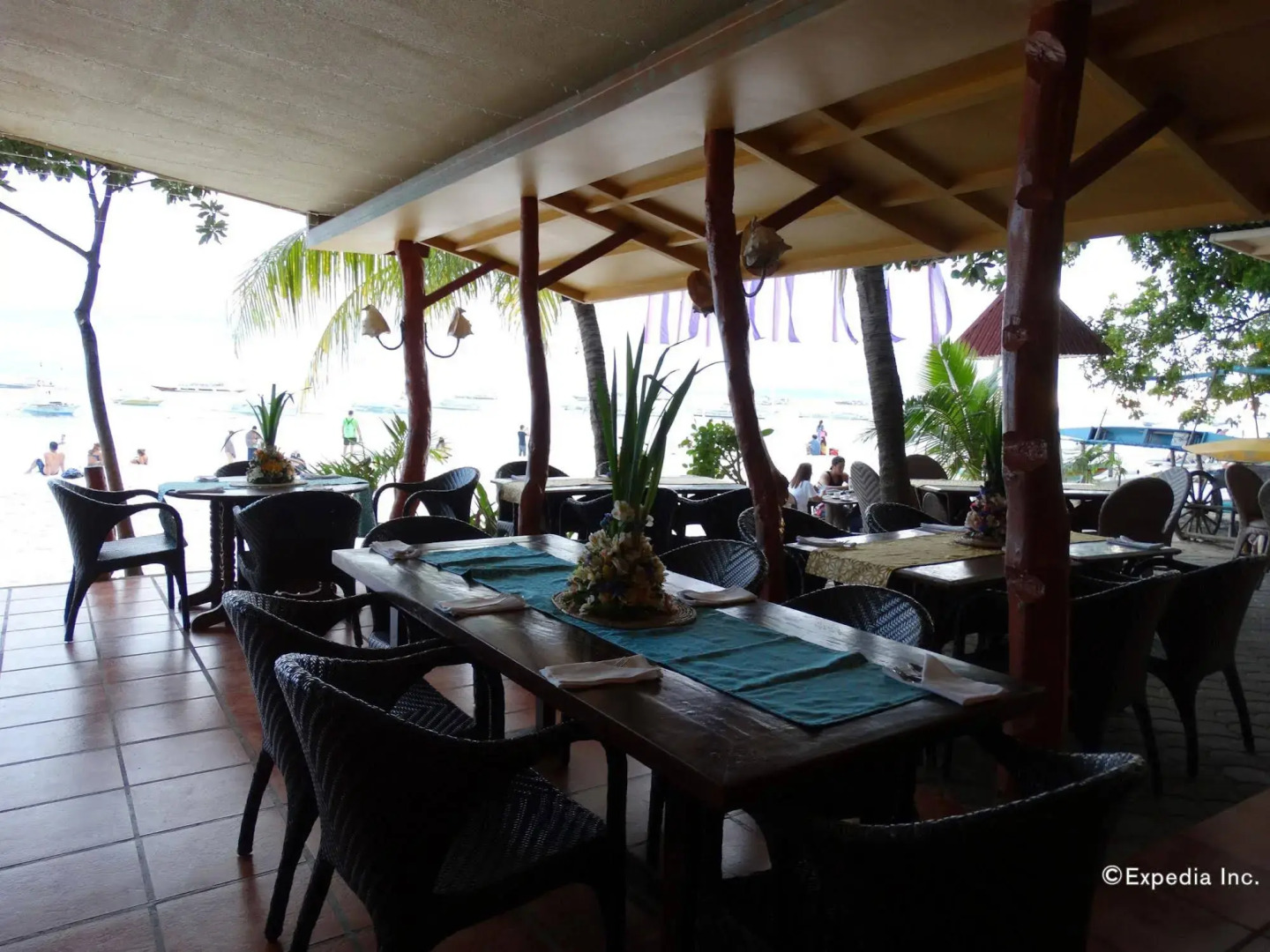 Alona Tropical Beach Resort