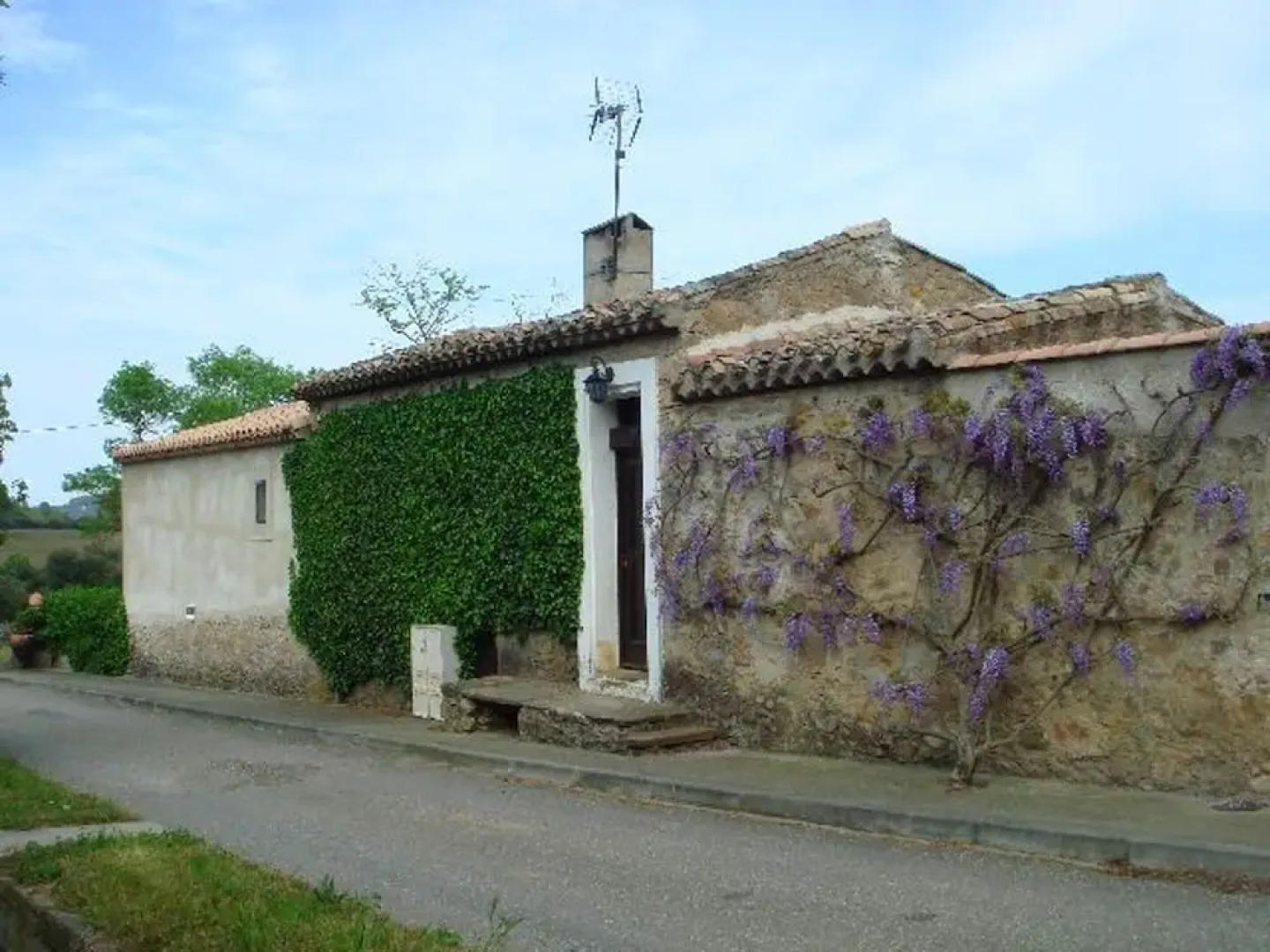 House With 3 Bedrooms in Lagrasse, With Pool Access and Wifi - 45 km F