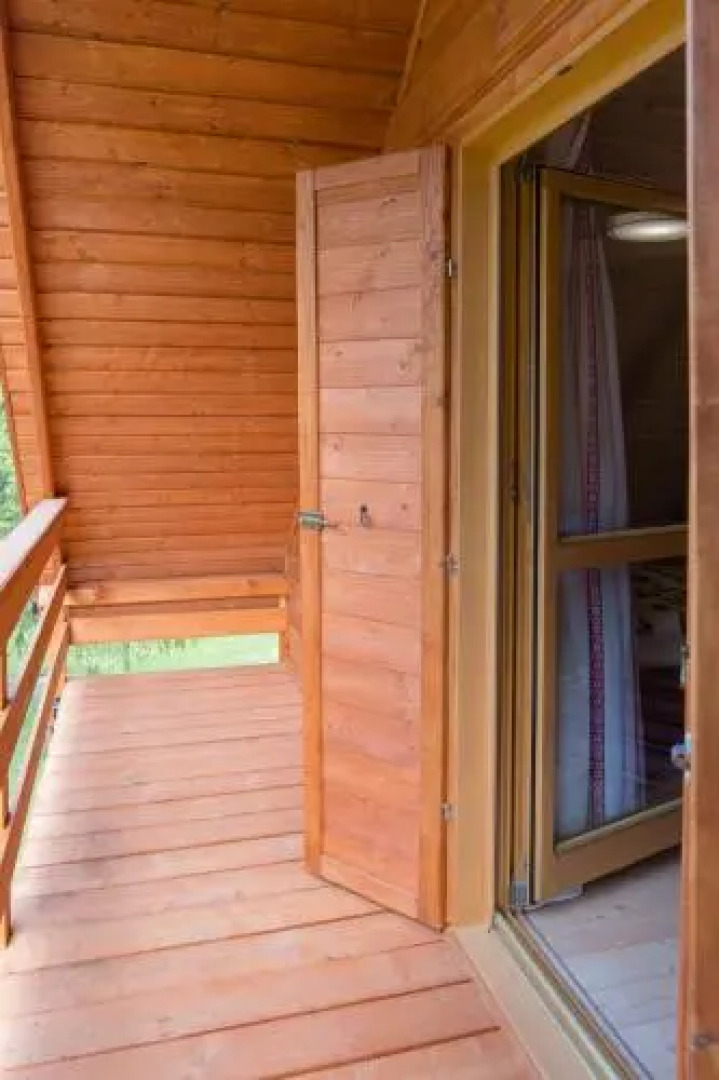 Chatovy Rezort Lopusna Dolina