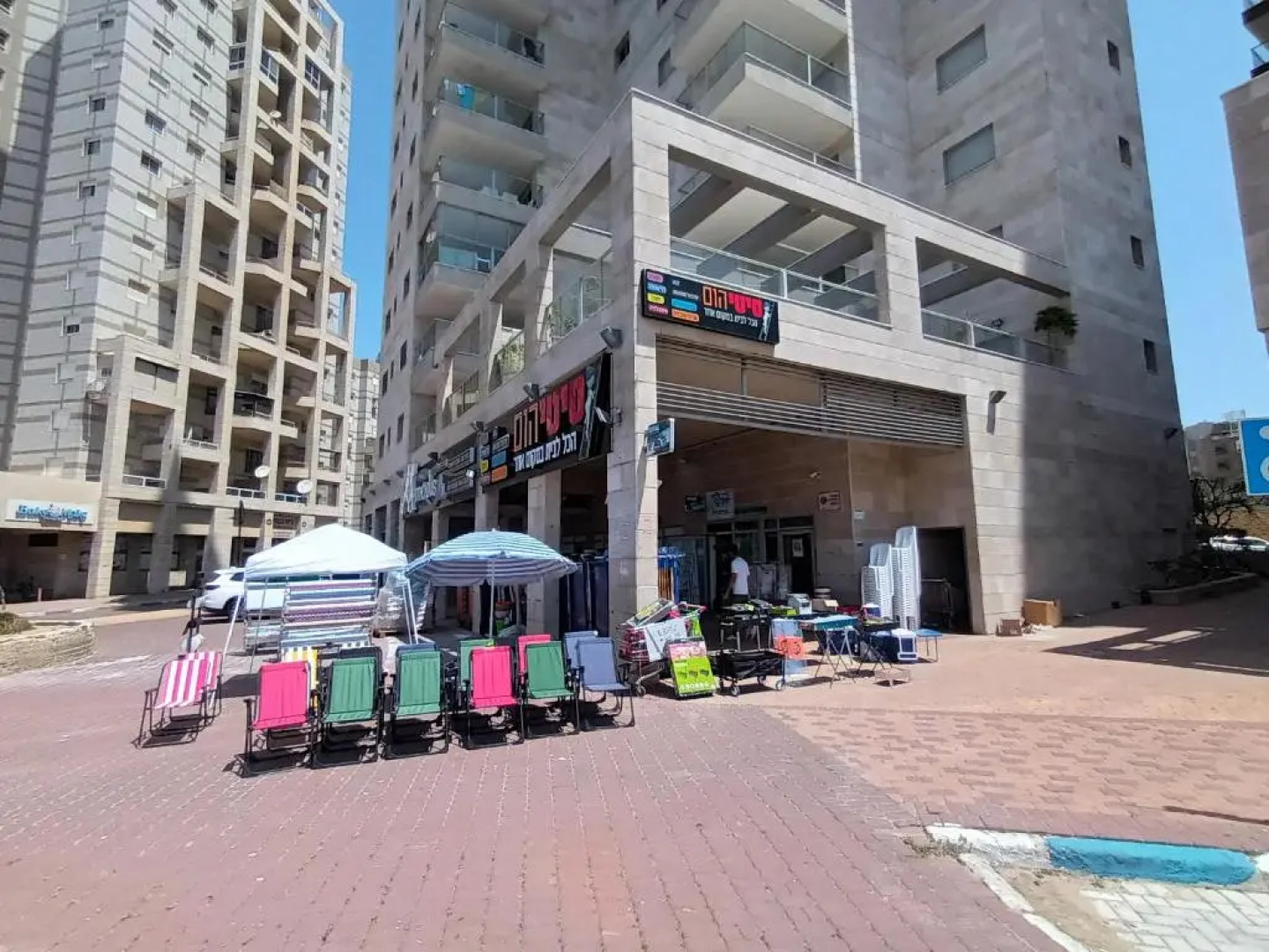 Beach Suite Israel 5rm Jacuzzi Spa Vacation Rental Apartment דירת נופש צימר 5חד על הים גקוזי ספא וחדר כושר