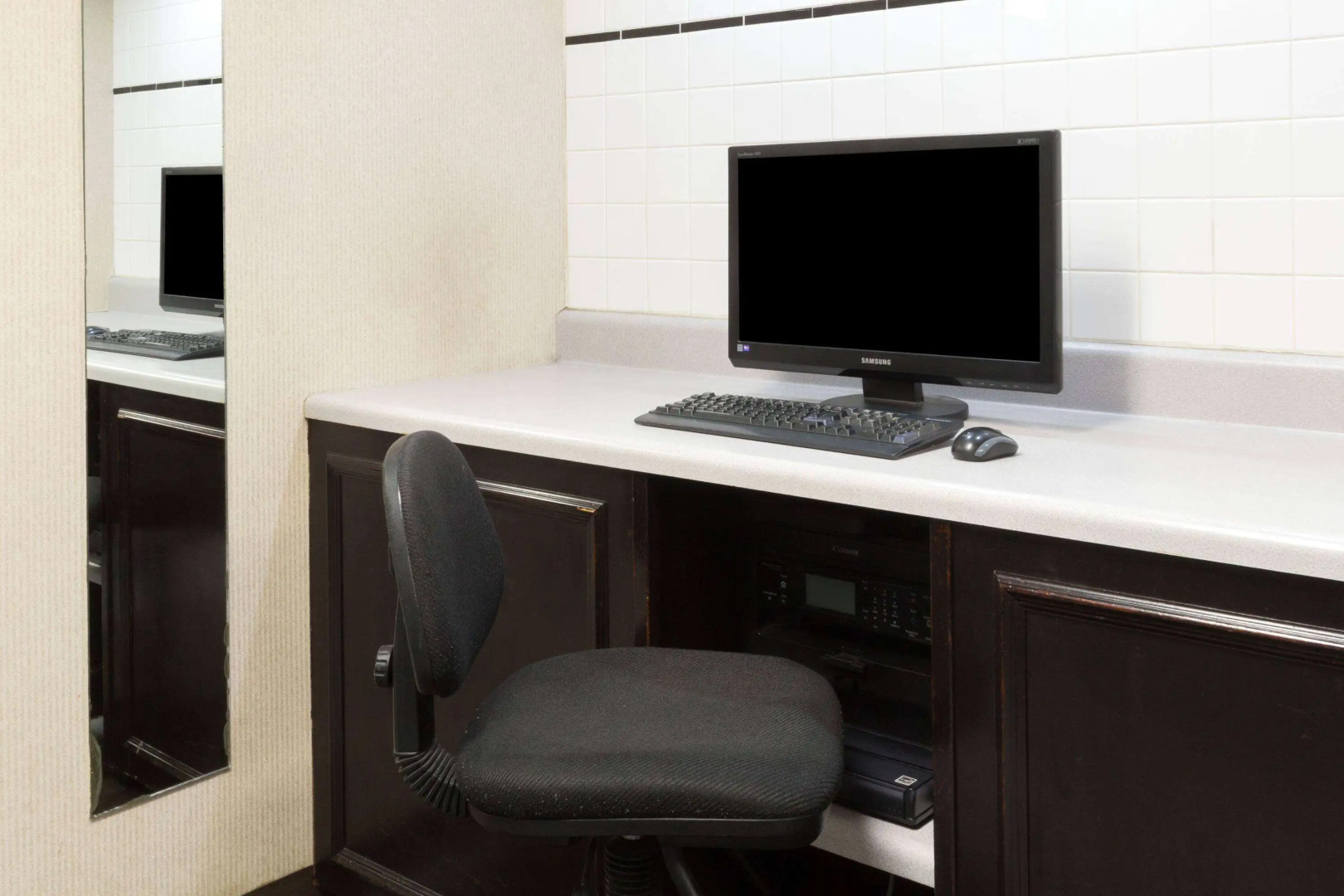 Super 8 by Wyndham Kingsport /I-81