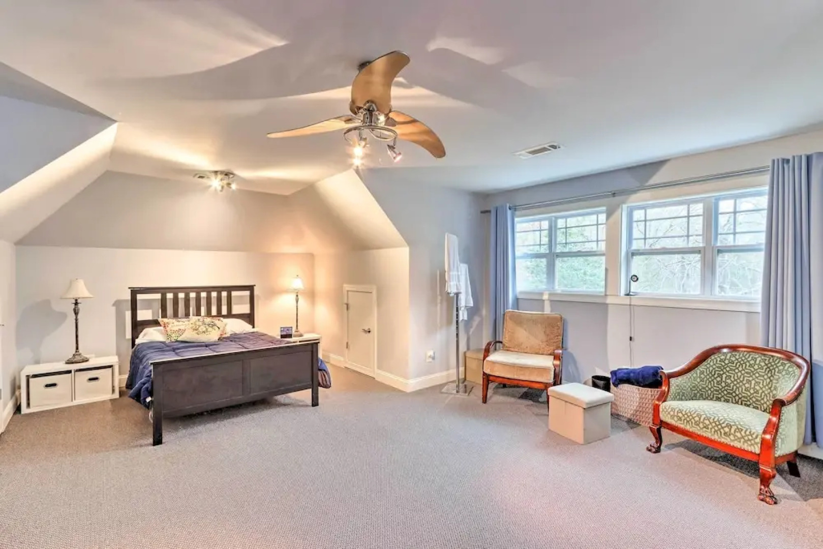 Lake Access: Waleska House w/ Floating Dock!