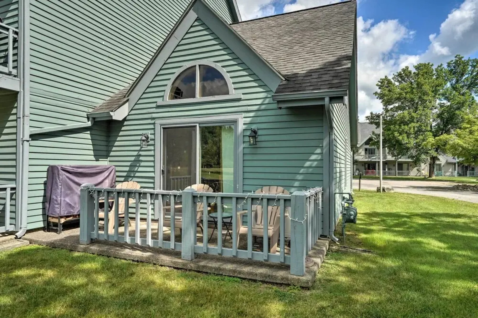 Townhome w/ Fireplace - Walk to Chairlift!