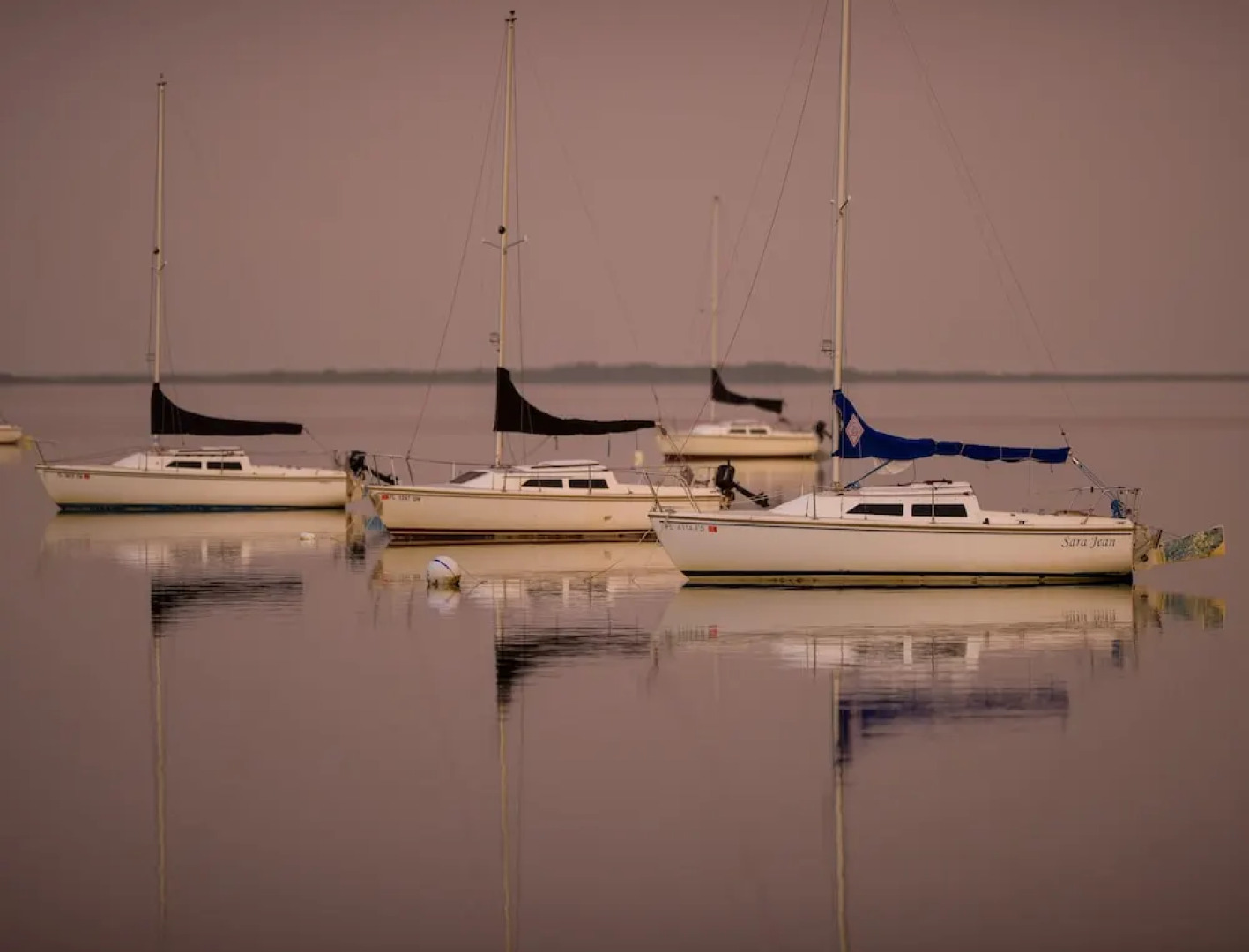 Key Lime Sailing Club And Cottages