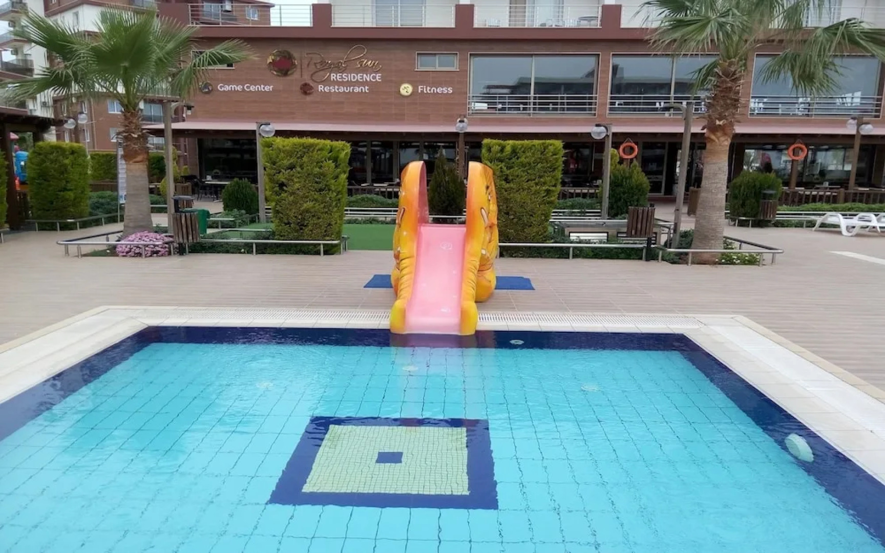 Studio Apartment at Longbeach