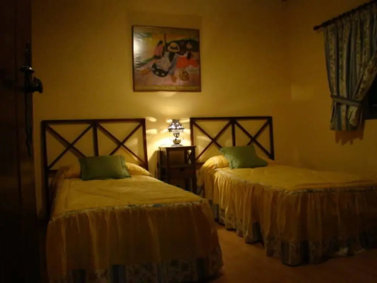 La Casa Roja De El Escorial