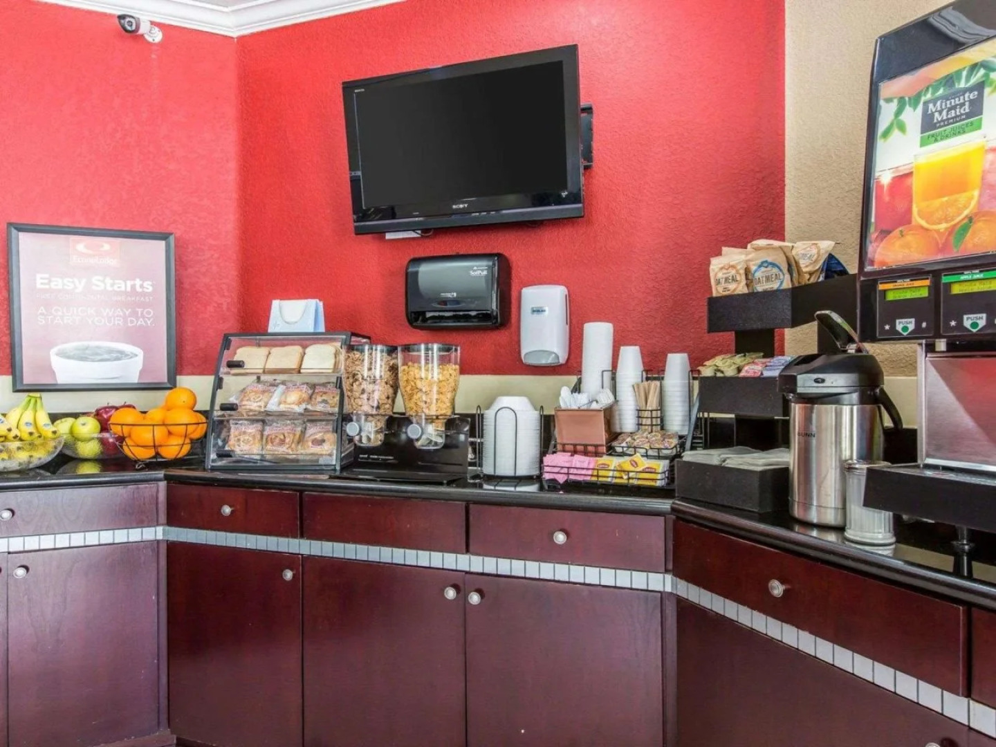 Econo Lodge Inn & Suites Fallbrook Downtown