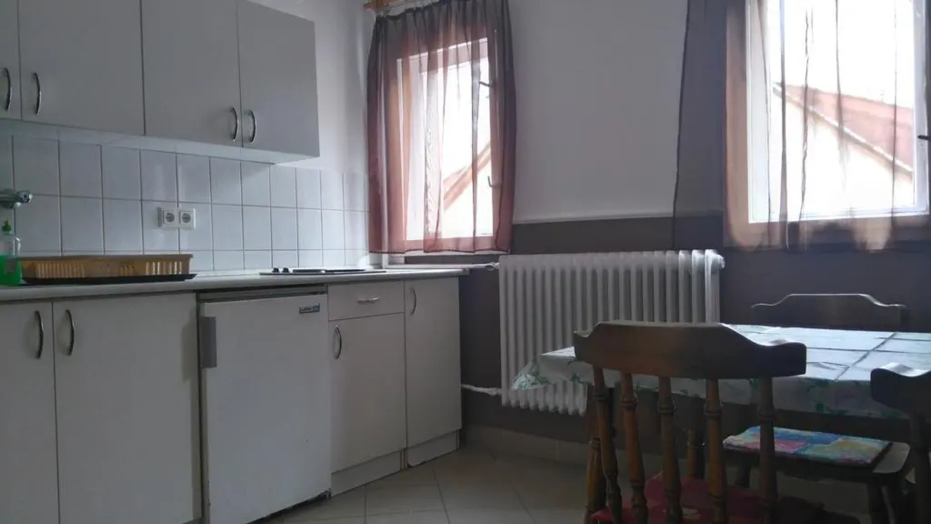 Platán Apartmanház