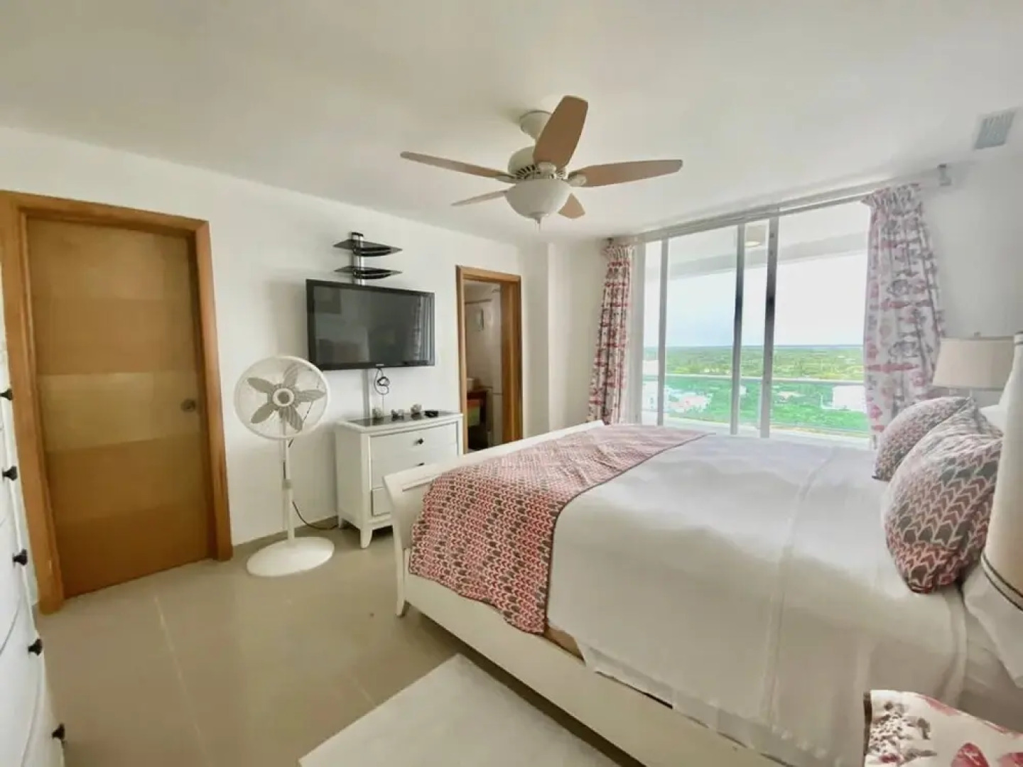 Marbella Fabulous 3br &3ba Pool And Beach