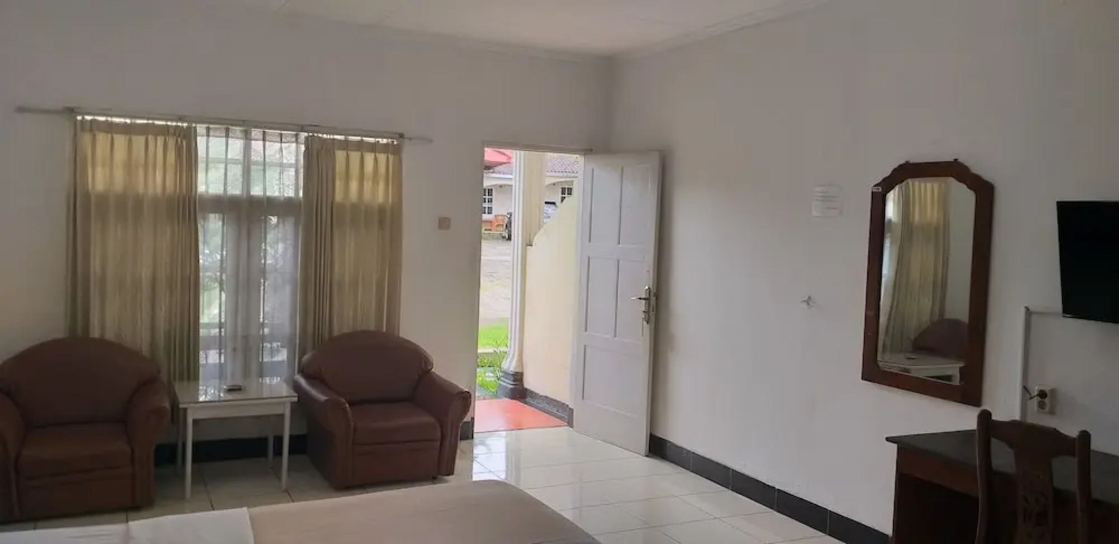 Intan Hotel by MyHome Hospitality