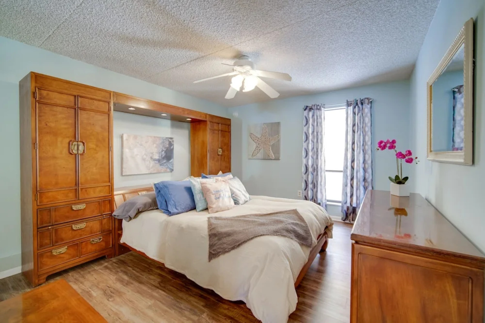 Beautiful Brigantine Condo w/ Patio & Beach Access