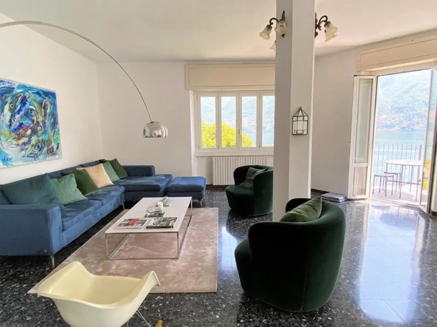 Large Apartment 200 m2 Fantastic View on Lake Como