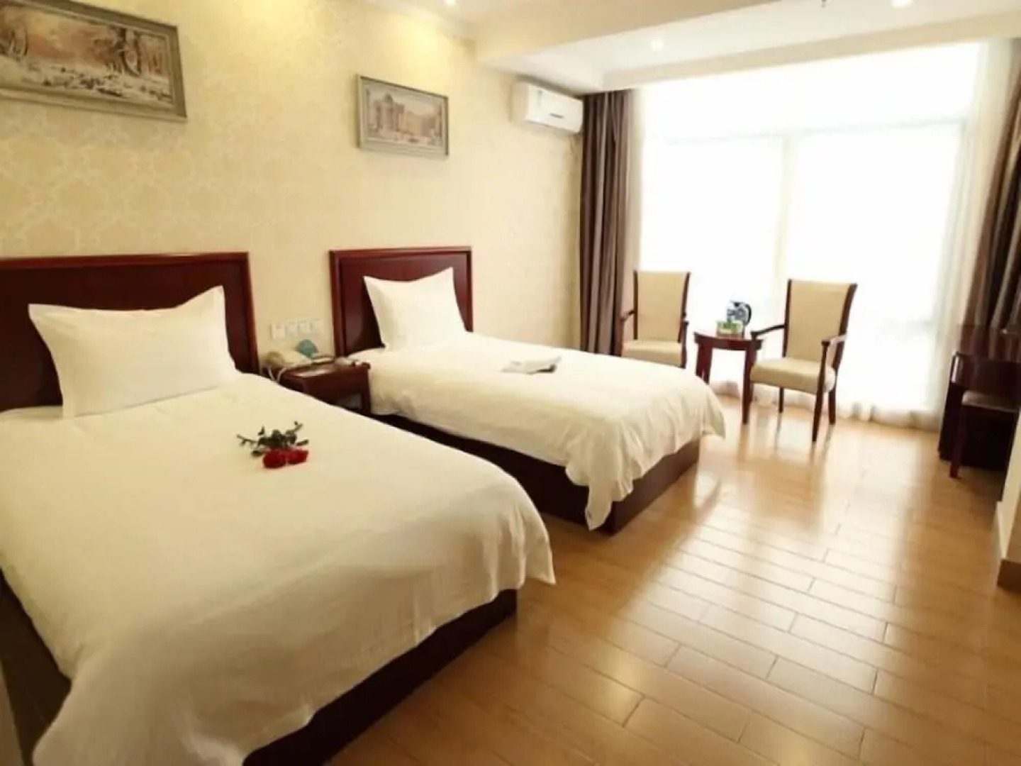 GreenTree Business Inn HuiZhou South Railway Station DanShui RenMin Road Business Hotel