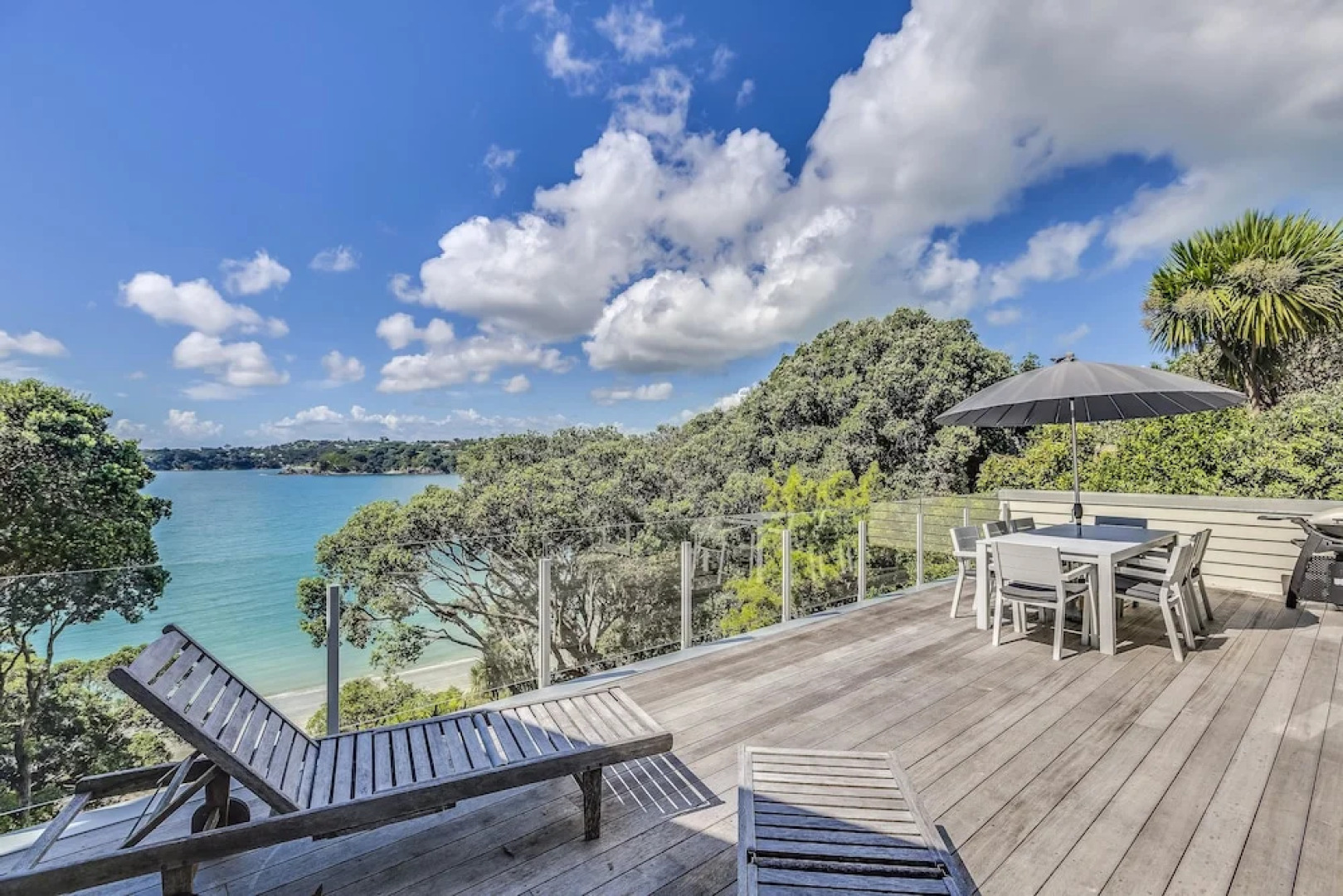 Absolute Beachfront Oneroa