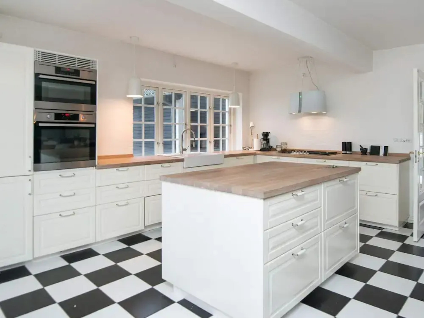 Luxurious Holiday Home in Jutland with Hot Tub