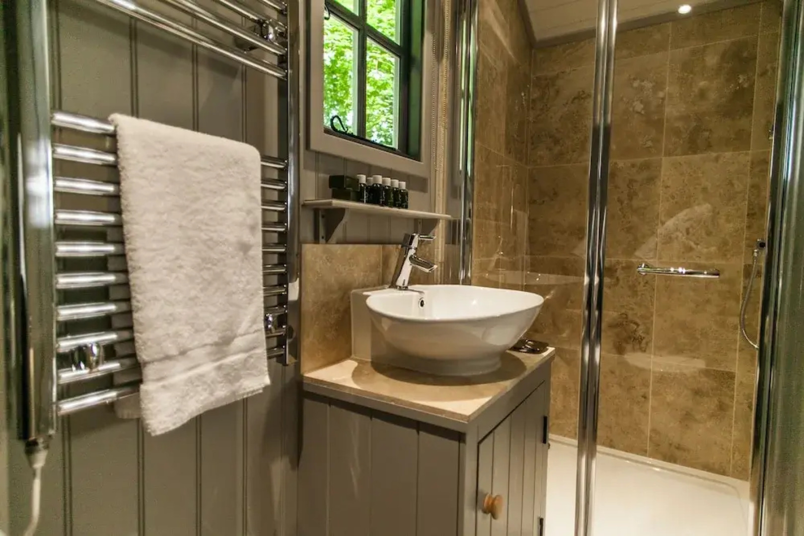 Pinewood Camping Pods - At Port Lympne Reserve